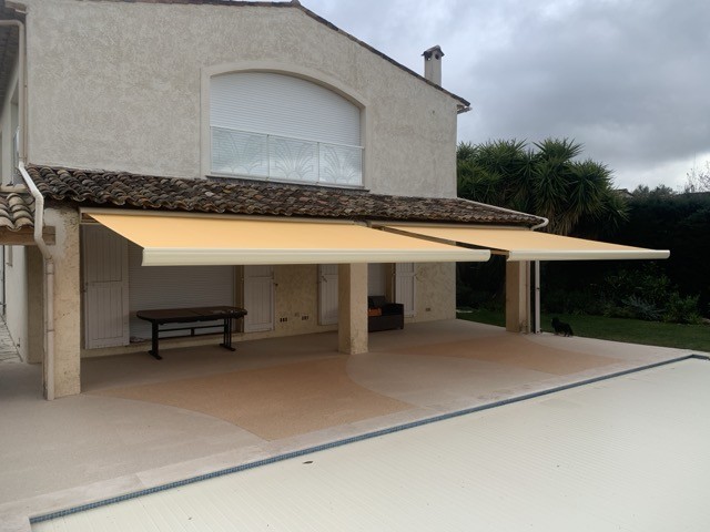 Stores bannes et protections solaires à Grasse, Mougins et Opio : Profitez de votre terrasse en tout confort